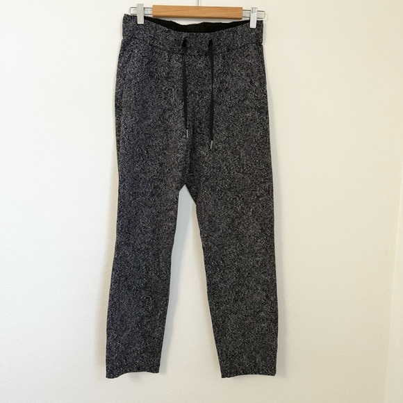 Lululemon On The Fly Pant *28" Feathered Jacquard Black White Black Size 6 - Picture 4 of 13